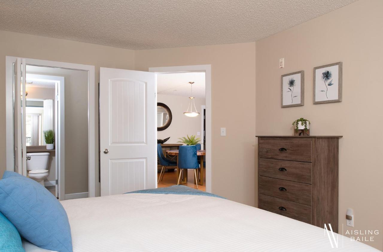 Rustic Modern 2 Bed 2 Bath With Lakeview Pool And Hot Tub Invermere Bagian luar foto